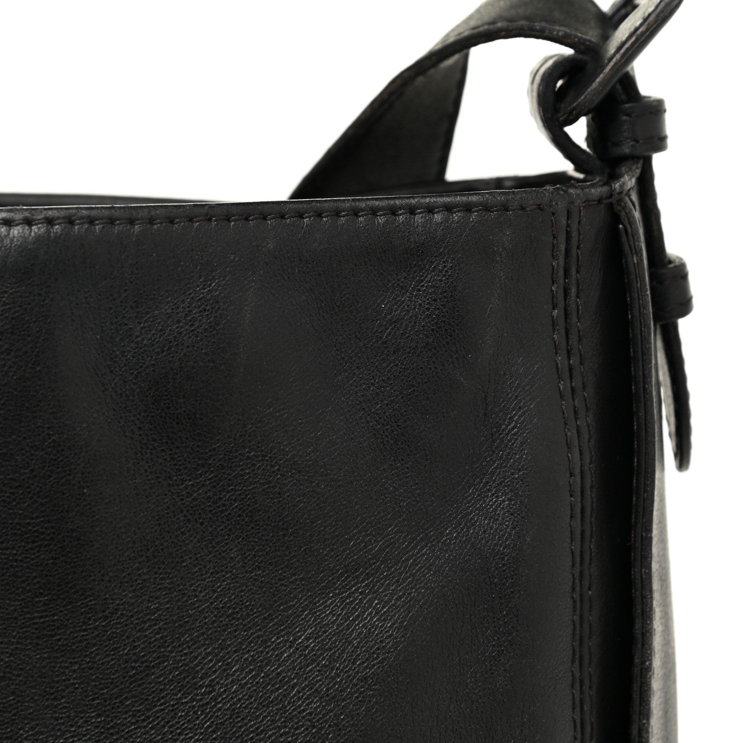 Chanel Lambskin Messenger Black 15 of 20