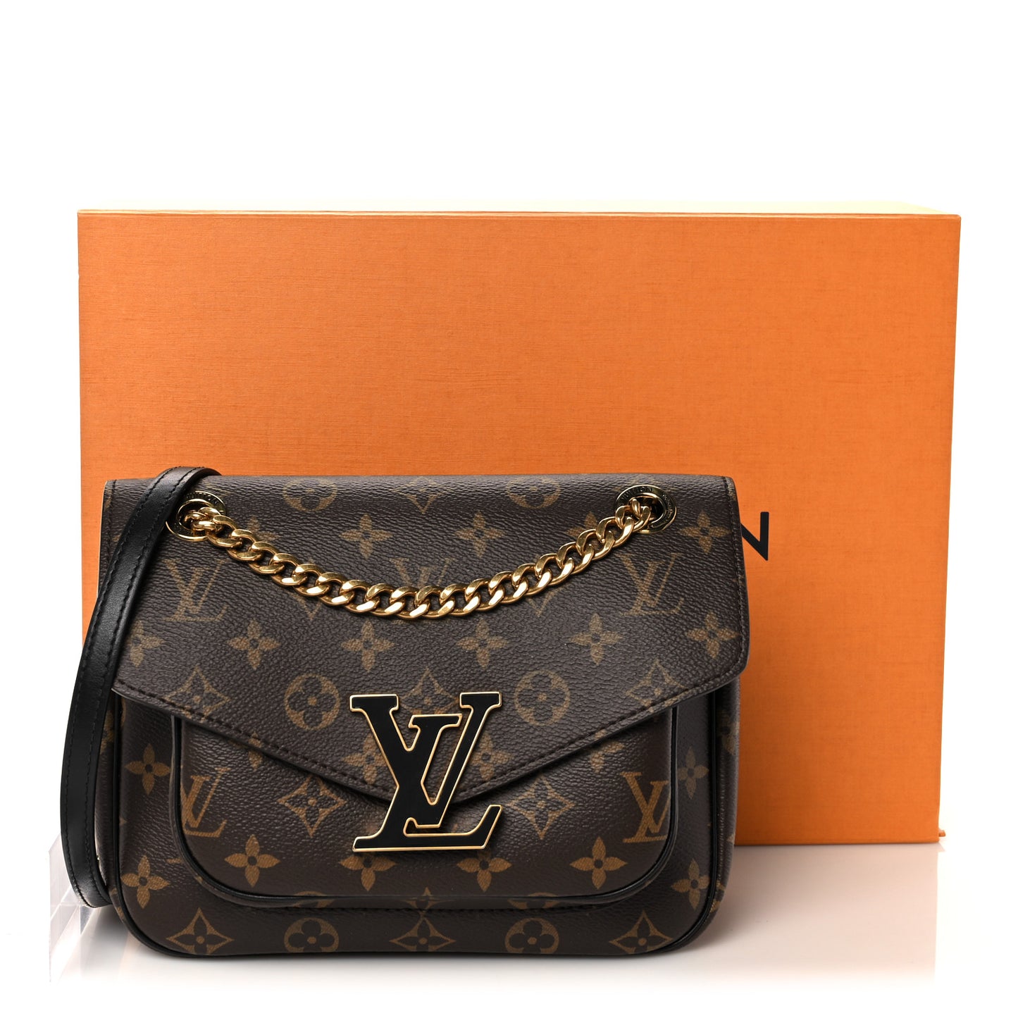 Monogram Passy