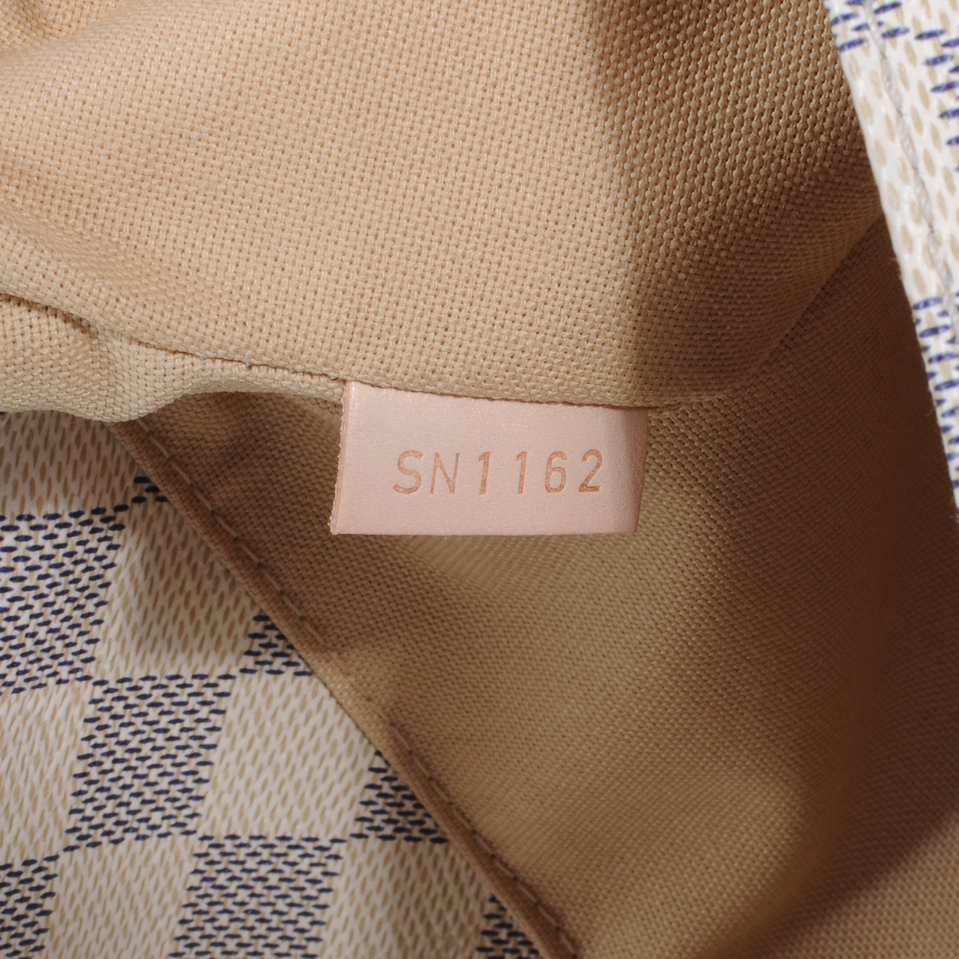 Louis Vuitton Damier Azur Figheri PM 6 of 7