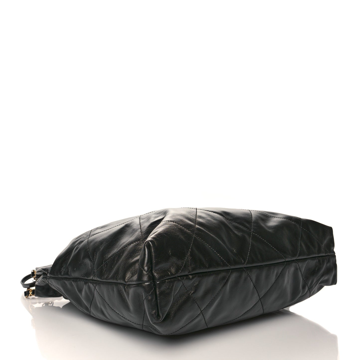 Shiny Calfskin Quilted Chanel 22 Black