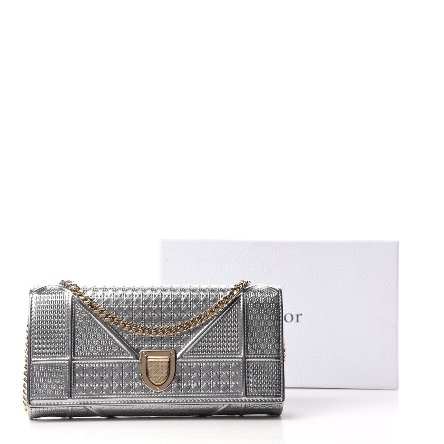 Metallic Patent Micro-Cannage Diorama Croisiere Chain Wallet Silver