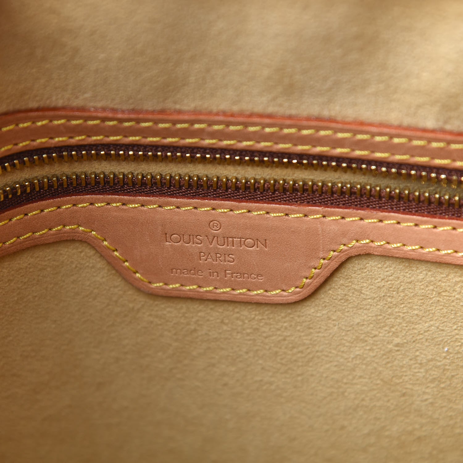 Louis Vuitton Monogram Looping GM 6 of 13