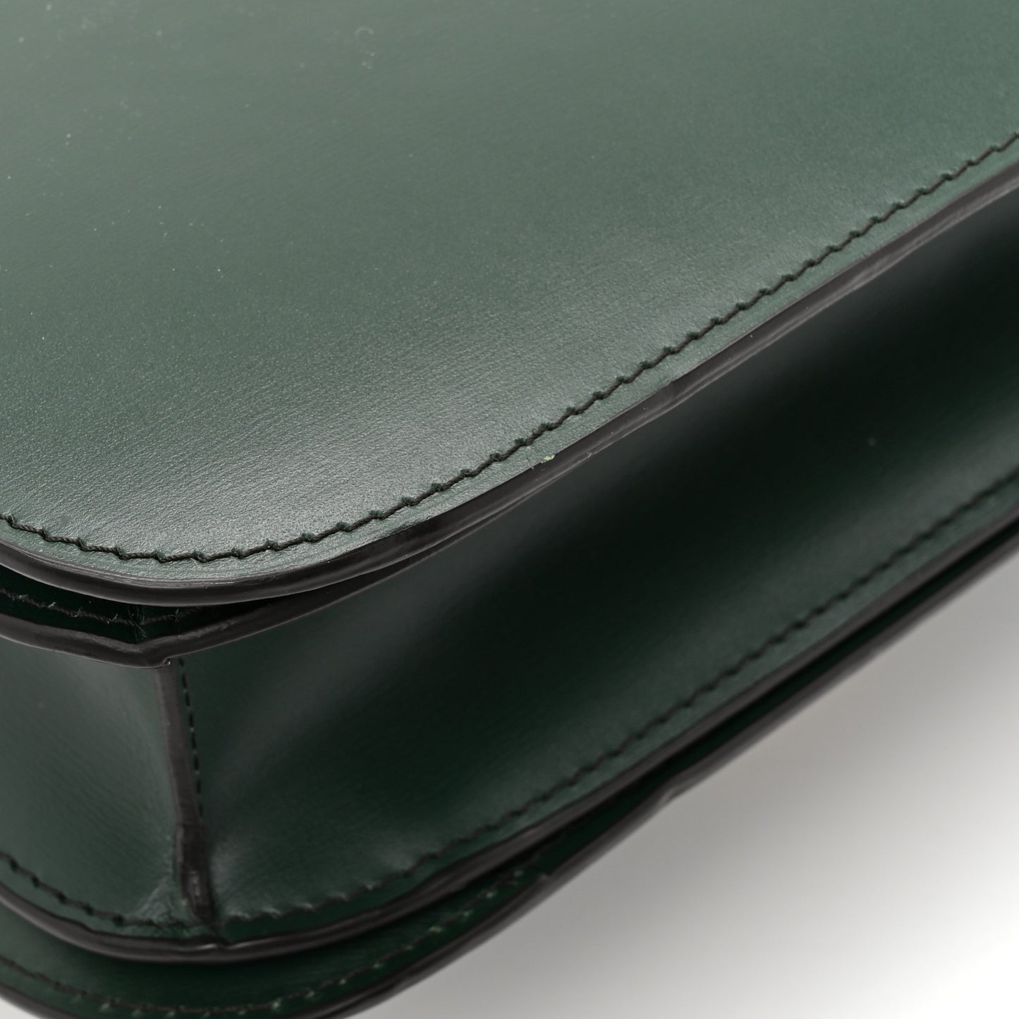 Box Calfskin Classic Box Medium Flap Bag Amazone