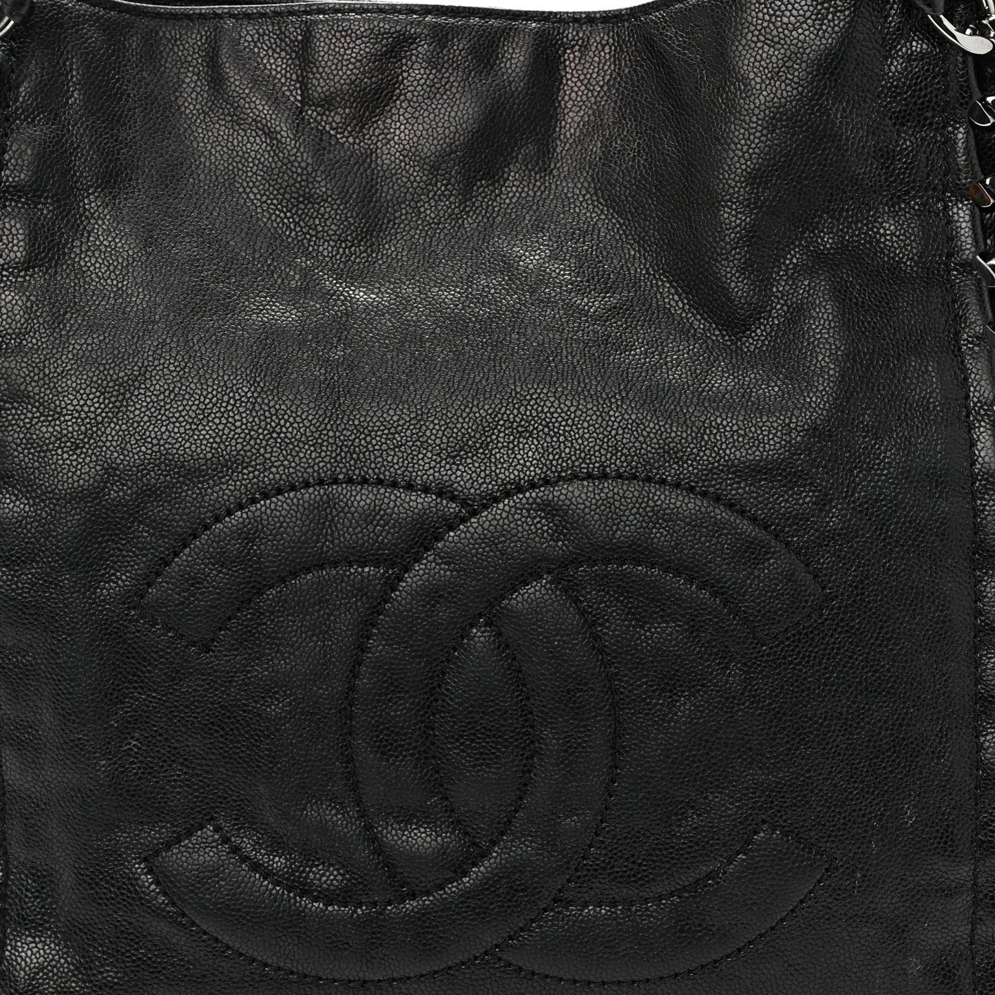 Glazed Caviar Modern Chain Tote Black