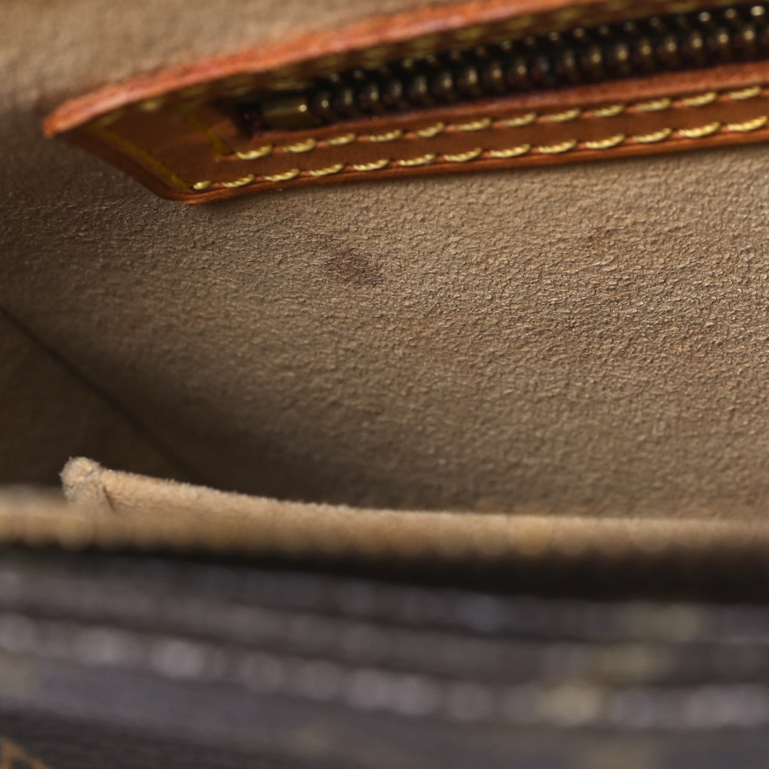 Louis Vuitton Monogram Looping MM 10 of 12