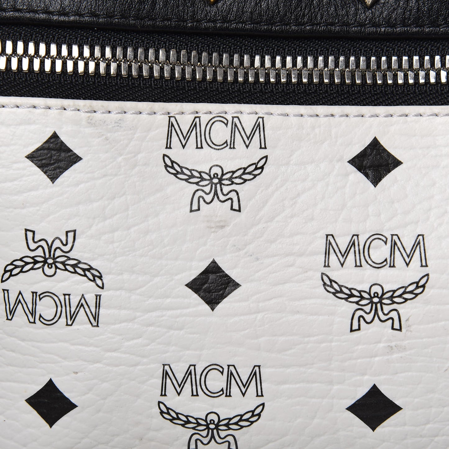 Visetos Studded Medium Dual Stark Backpack White
