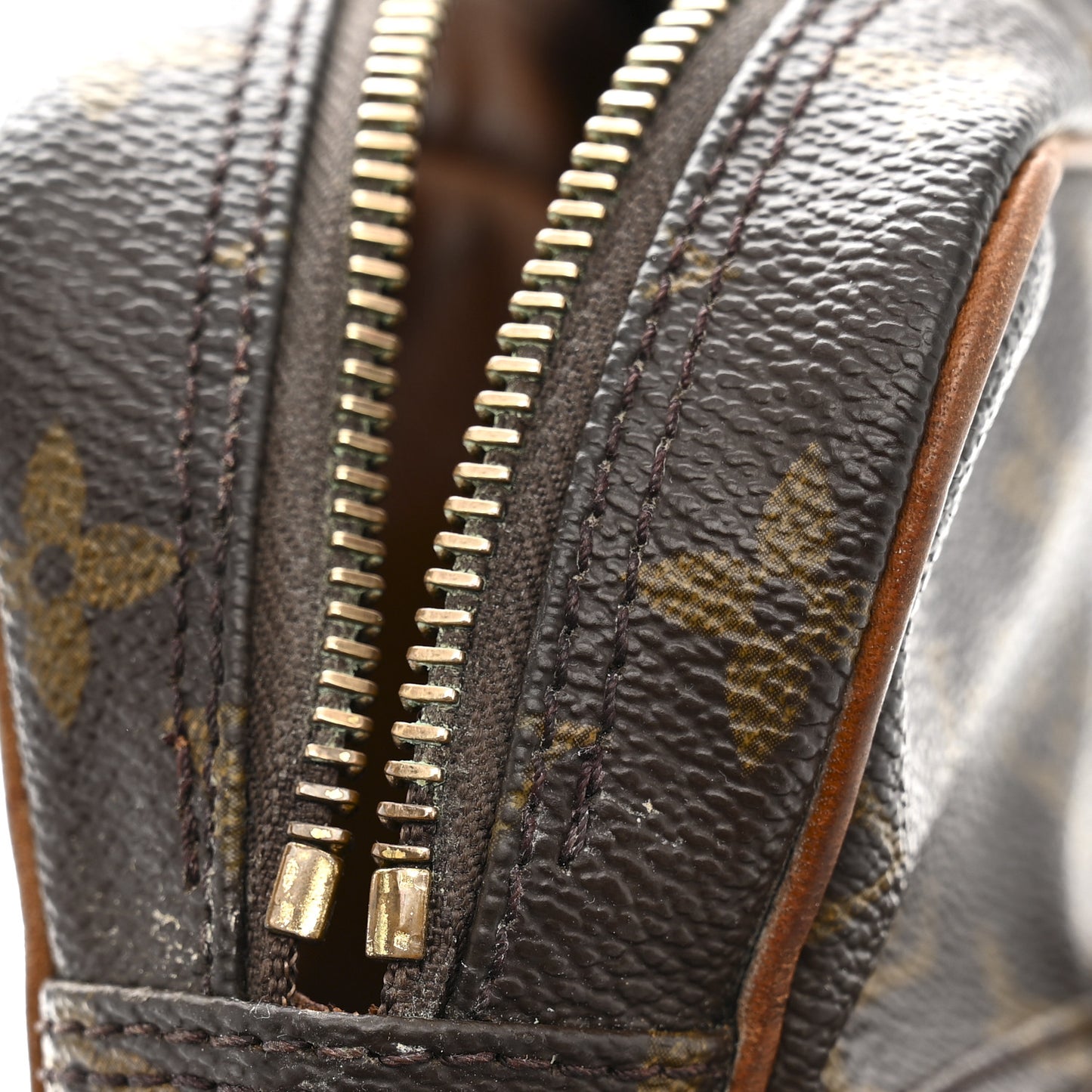 Monogram Amazone