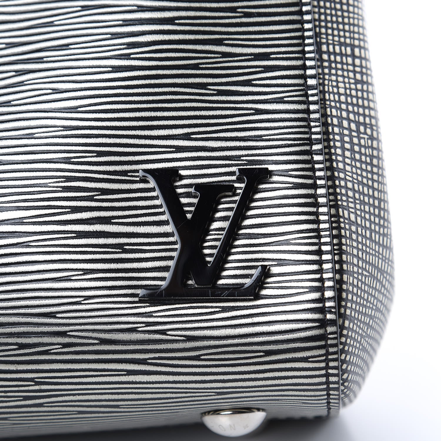 Louis Vuitton Epi Cluny BB Platine 9 of 9