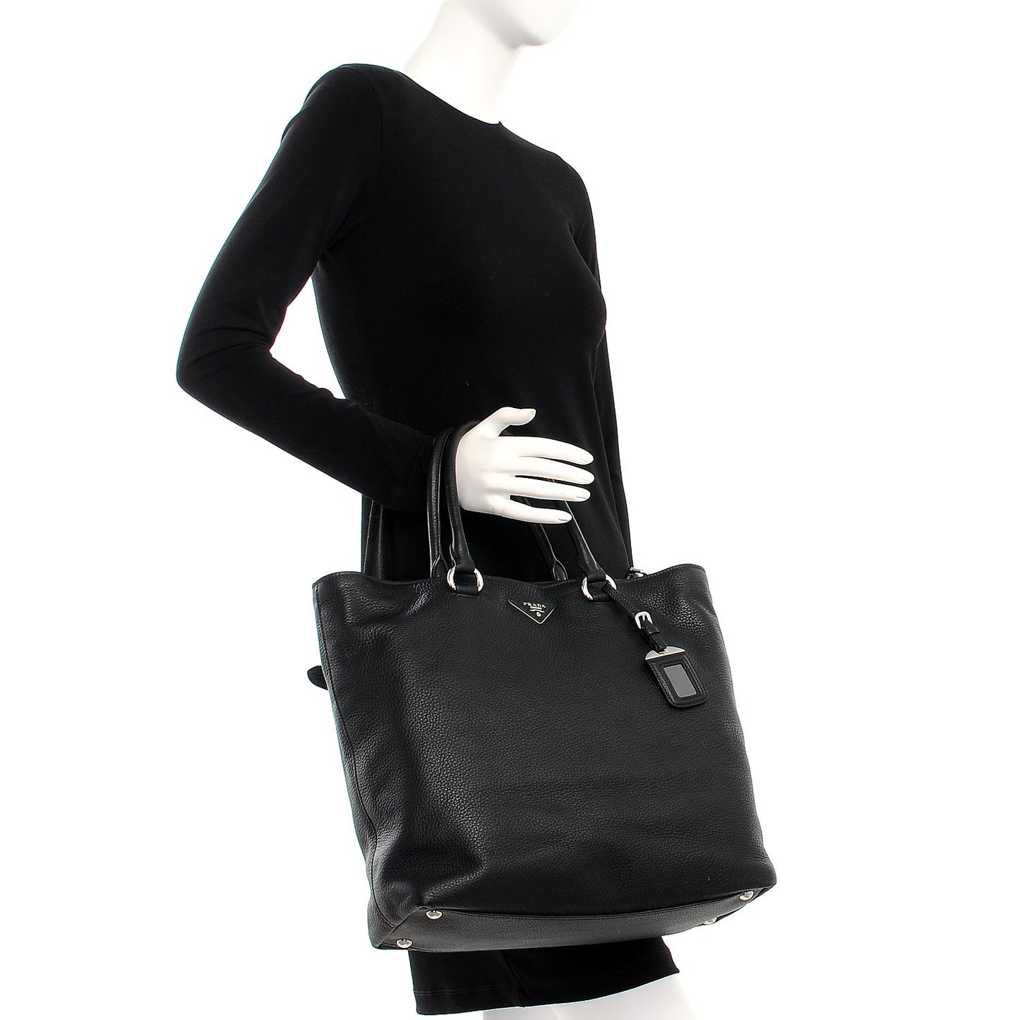 Vitello Daino Tote Nero Black