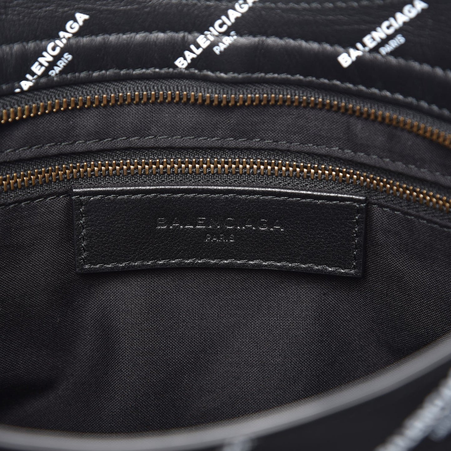 Veau Allover Logo Classic Hardware City Black White