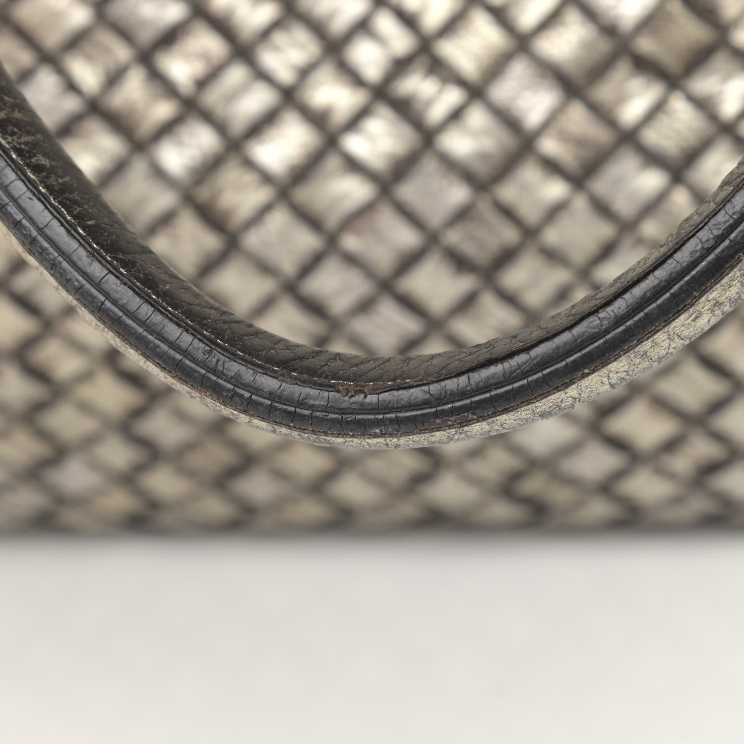 Bottega Veneta Intrecciato Medium Cabat Platino Ossidato 19 of 23