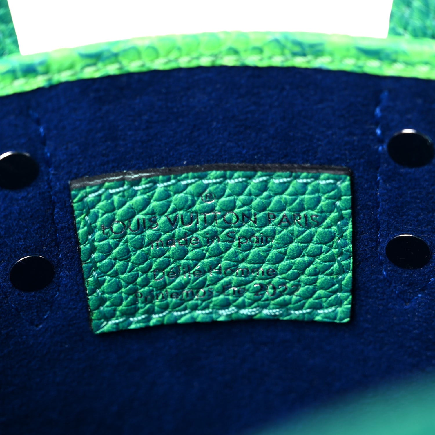 Louis Vuitton Taurillon Illusion Sac Plat XS Bleu Vert 7 of 9