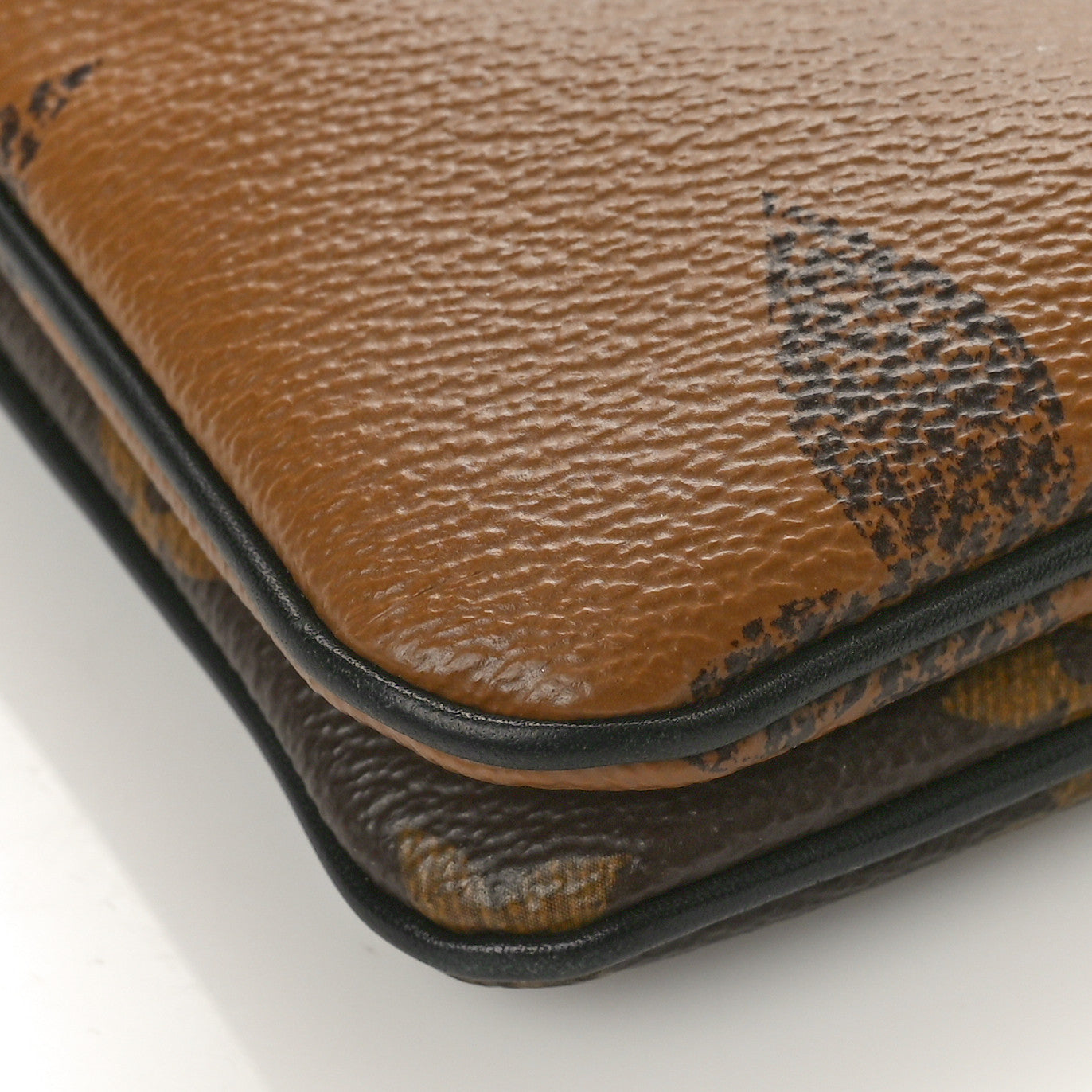 Reverse Monogram Giant Double Zip Pochette