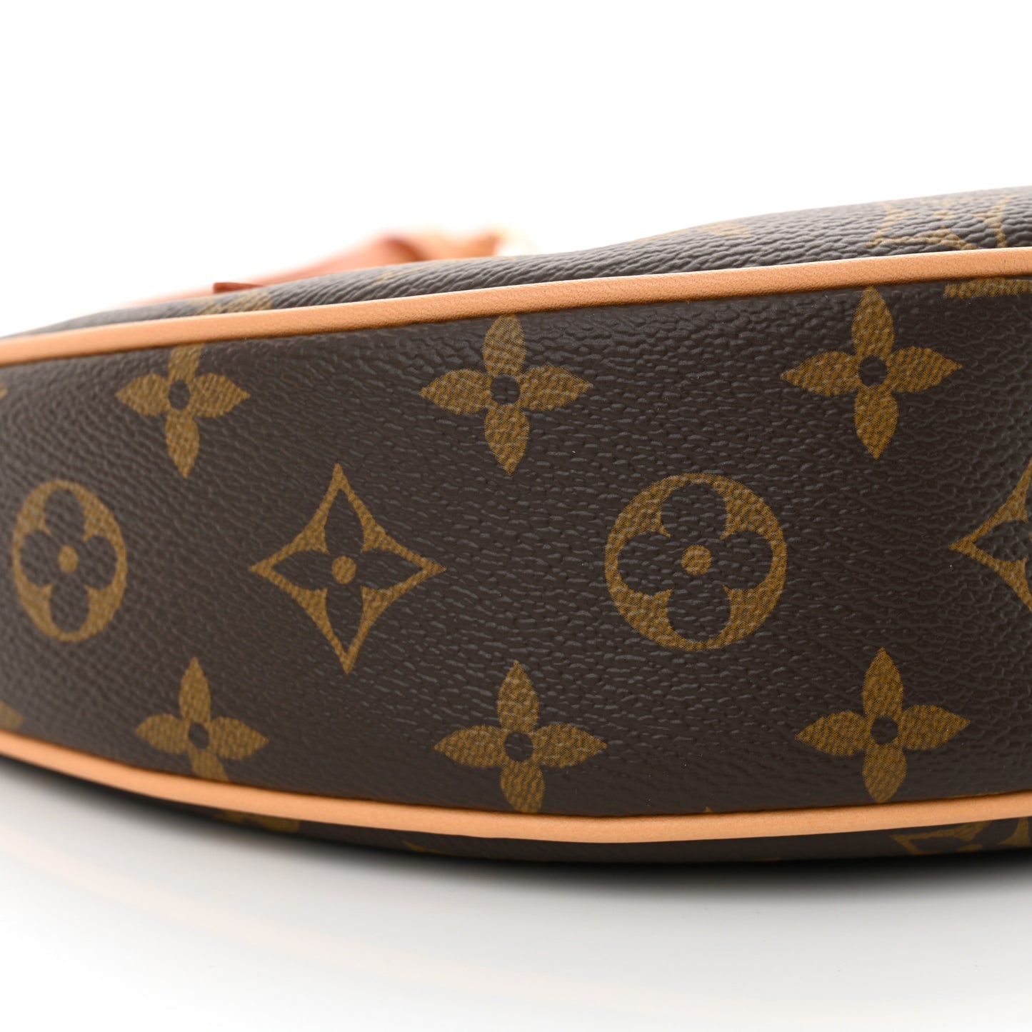 Monogram Loop