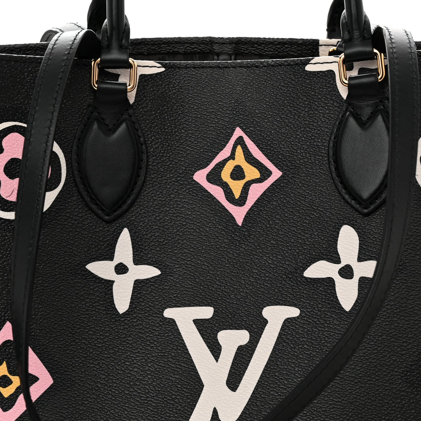 Monogram Giant Wild At Heart Onthego GM Black