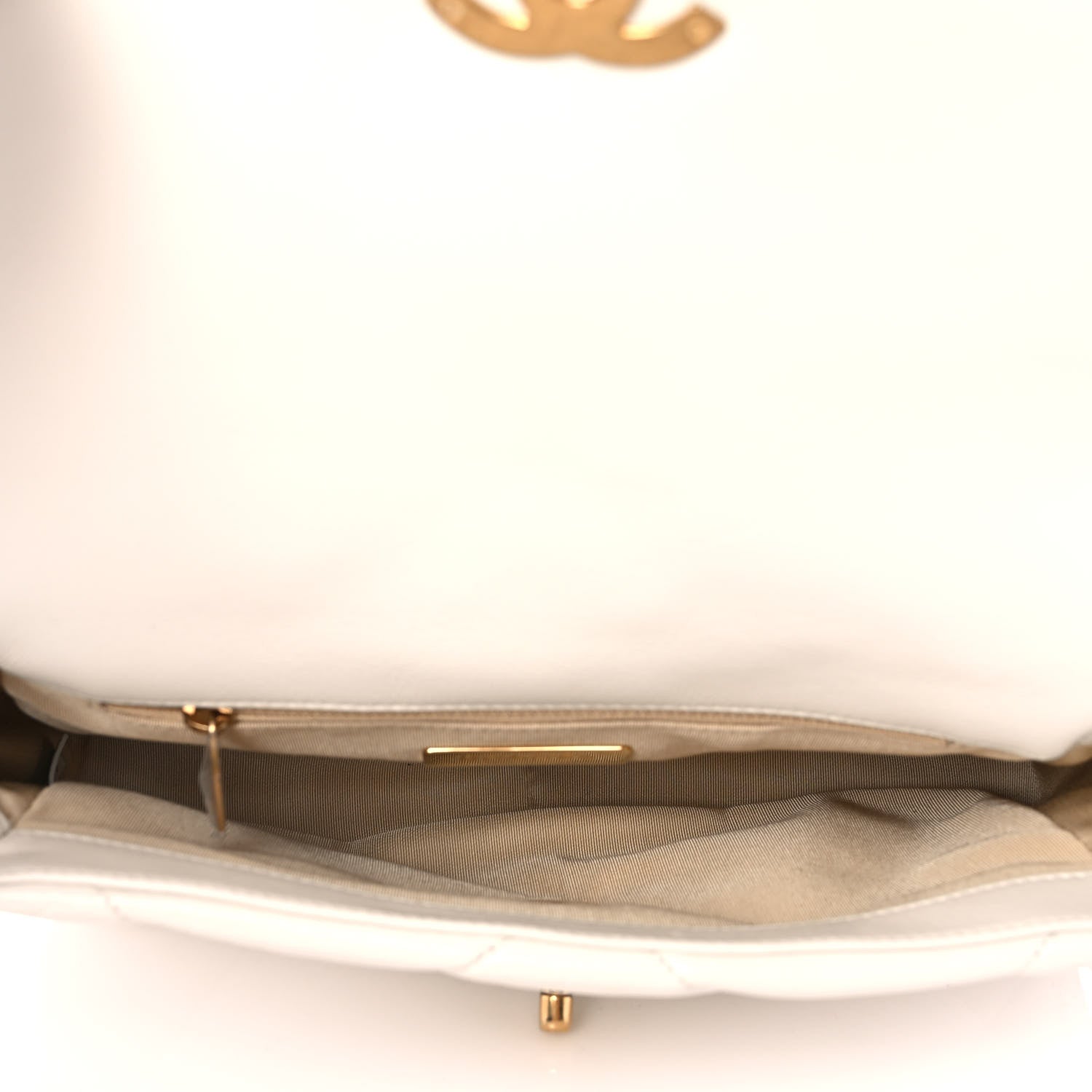 Chanel Goatskin Quilted Medium Chanel 19 Flap White 4 of 9