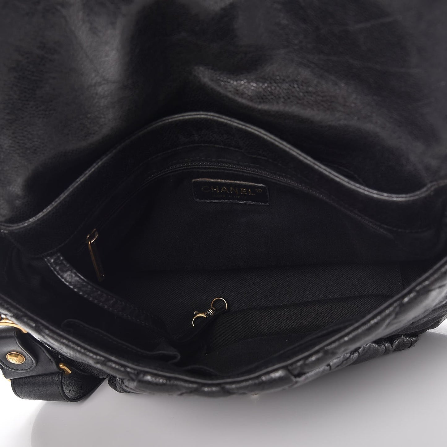 Crumpled Grained Calfskin Medium Coco Pleats Messenger Flap Black