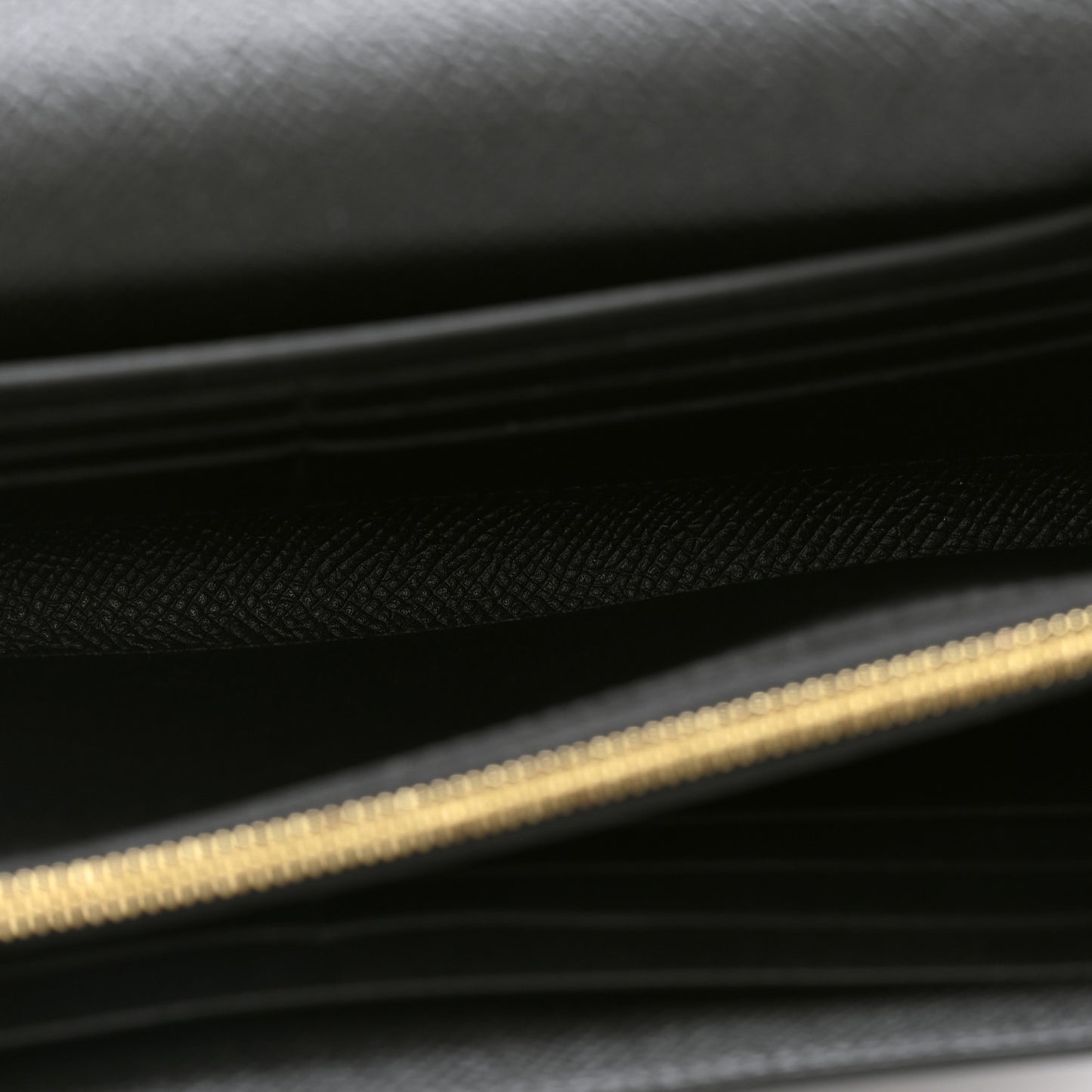 Epsom Kelly Longue Wallet Black