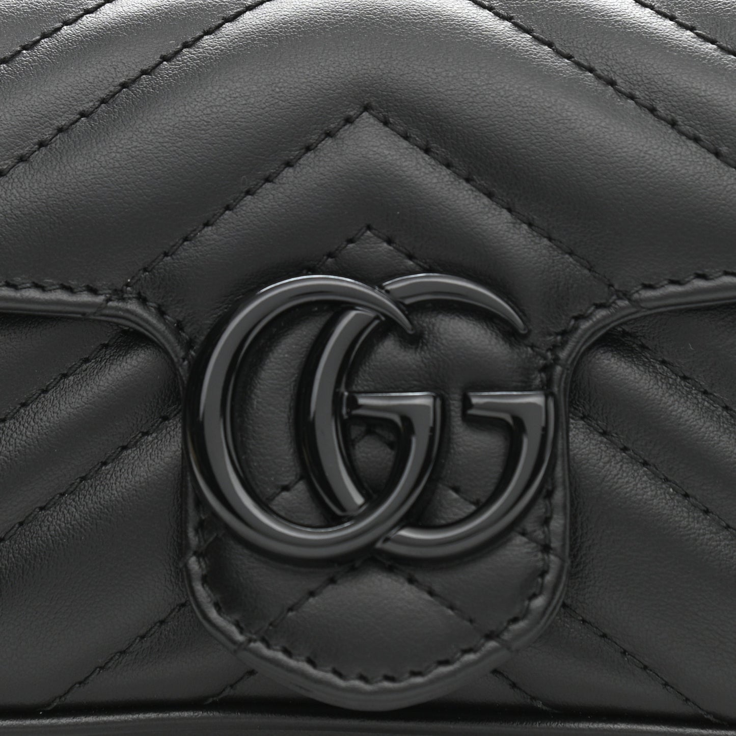 Calfskin Matelasse Monochrome GG Marmont Chain Belt Bag Black