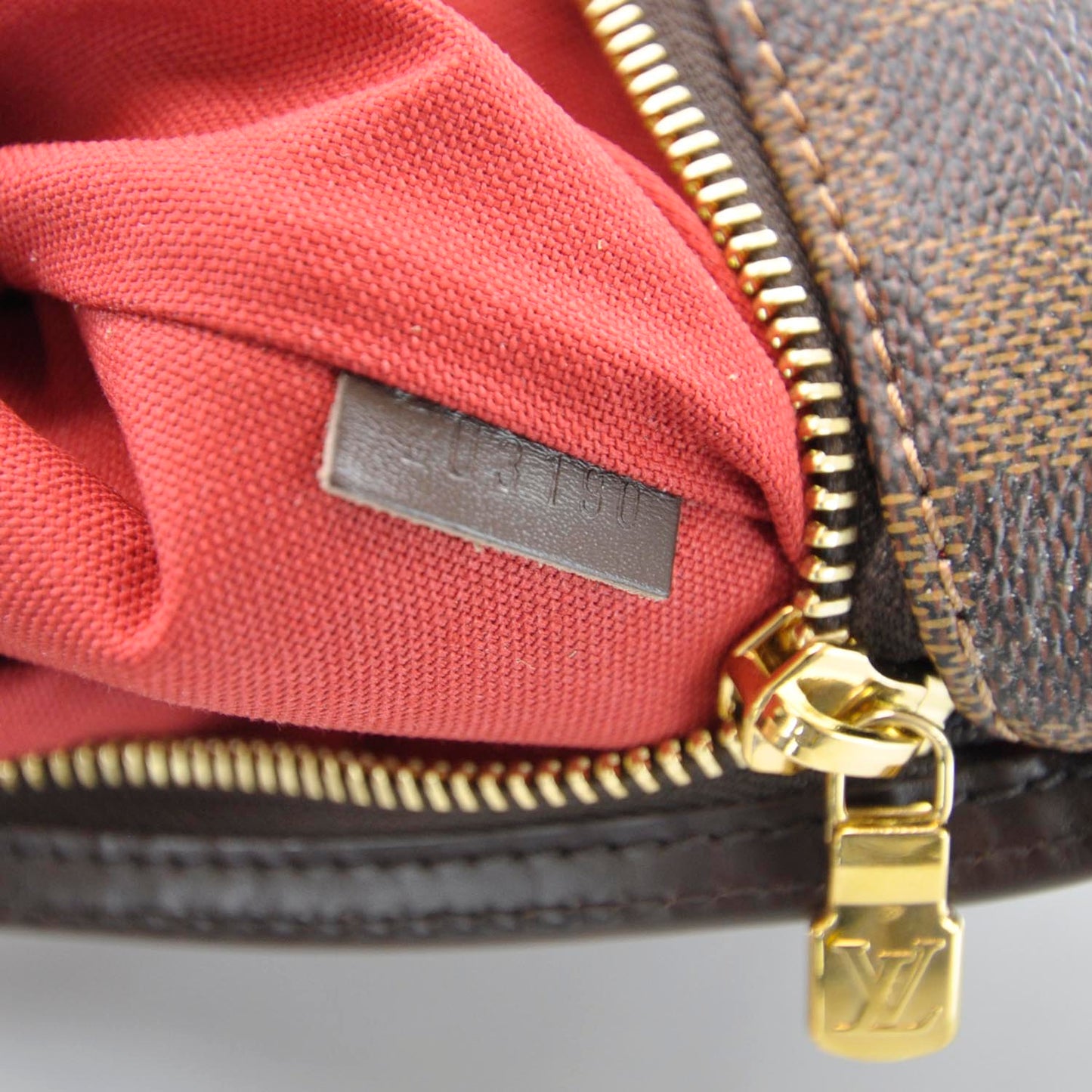Damier Ebene Bloomsbury GM