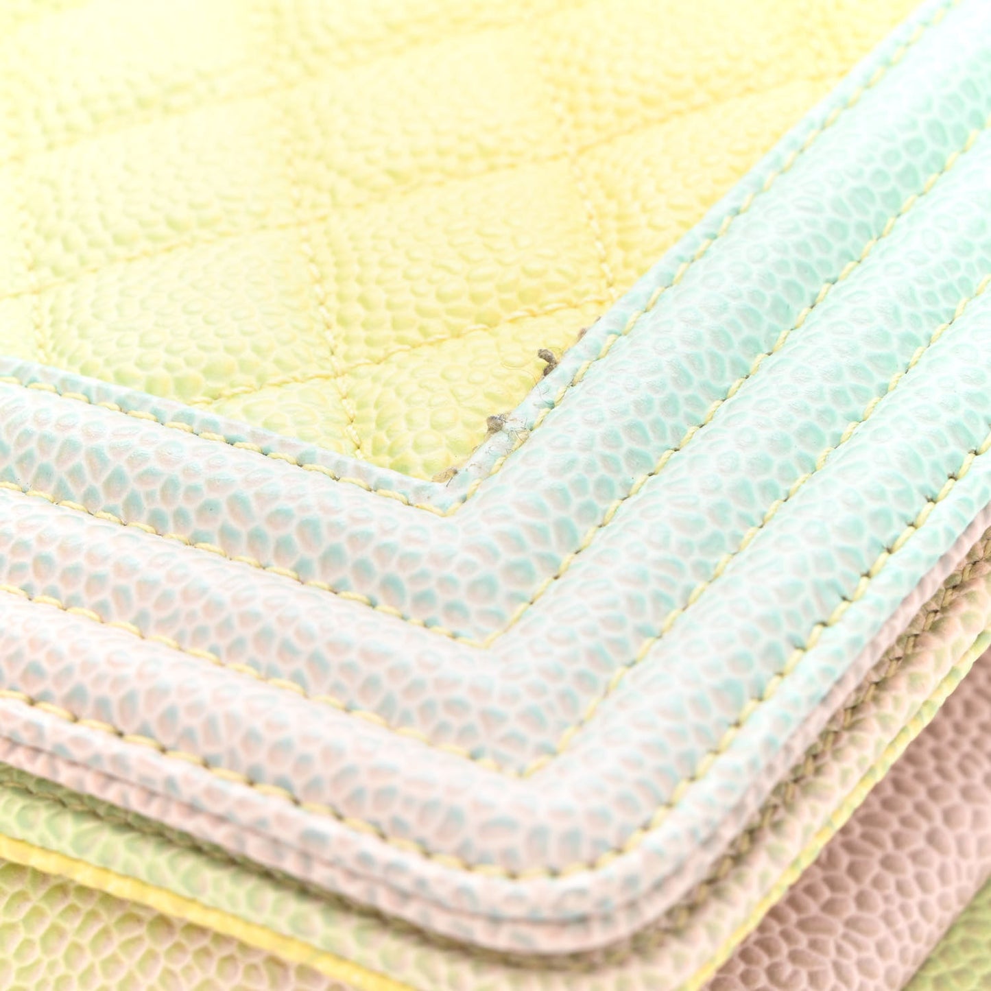 Caviar Quilted Medium Cuba Rainbow Boy Flap Pink Multicolor