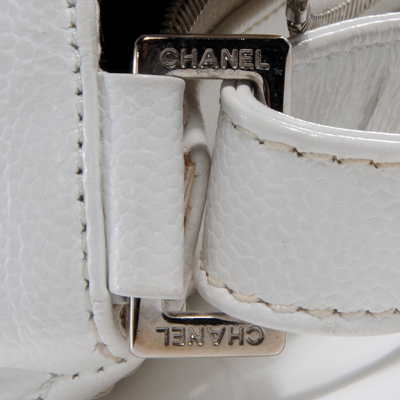 Chanel Caviar CC Hobo White 8 of 10