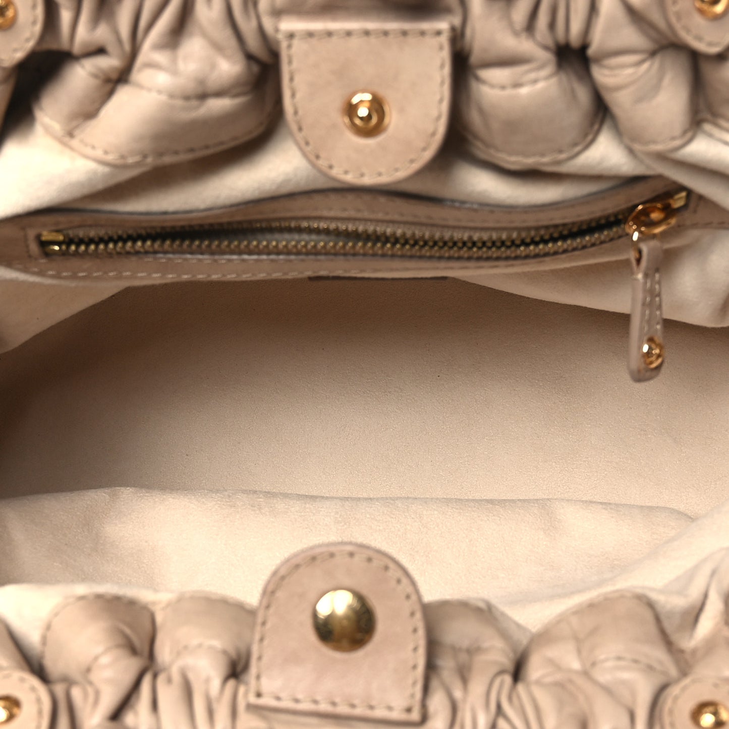 Lambskin Olympe Stratus PM Ecru
