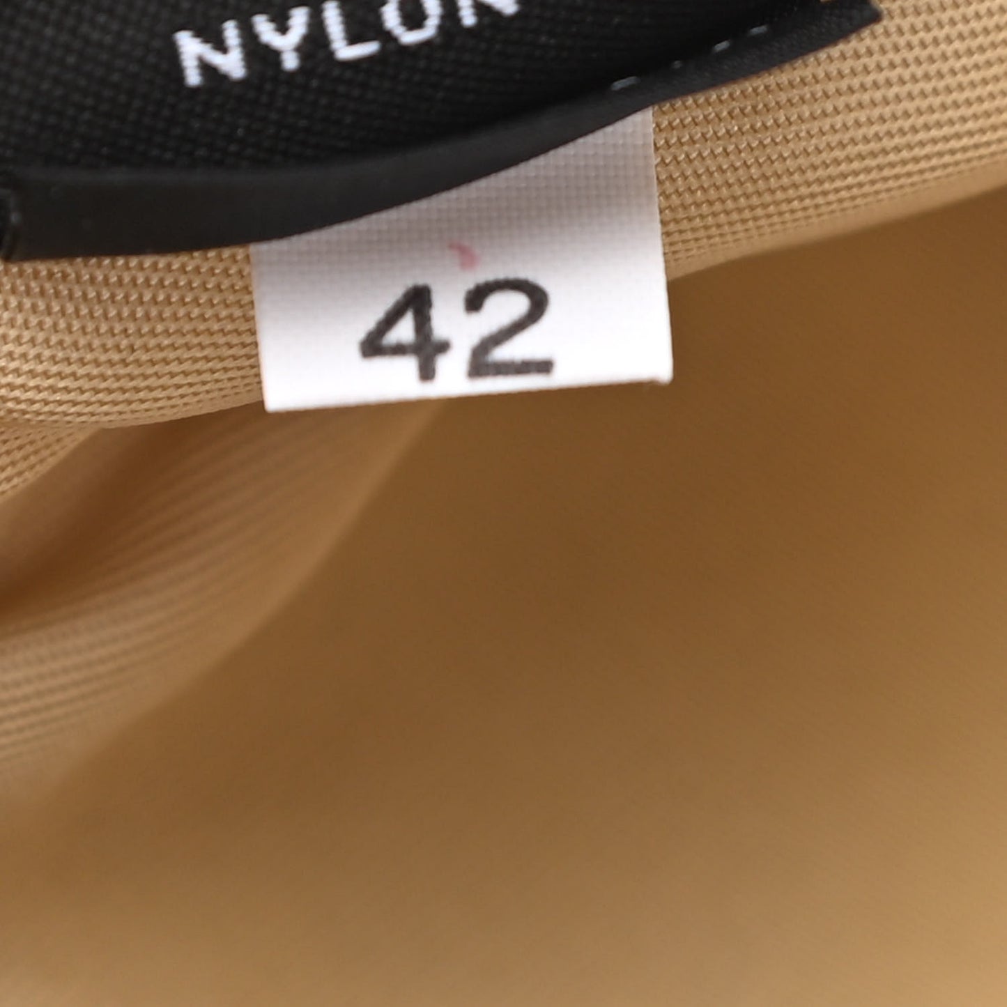 Tessuto Nylon Vela Cosmetic Pouch Cammeo