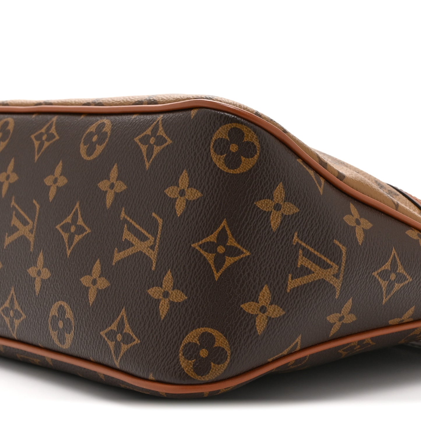 Reverse Monogram Dauphine Hobo PM