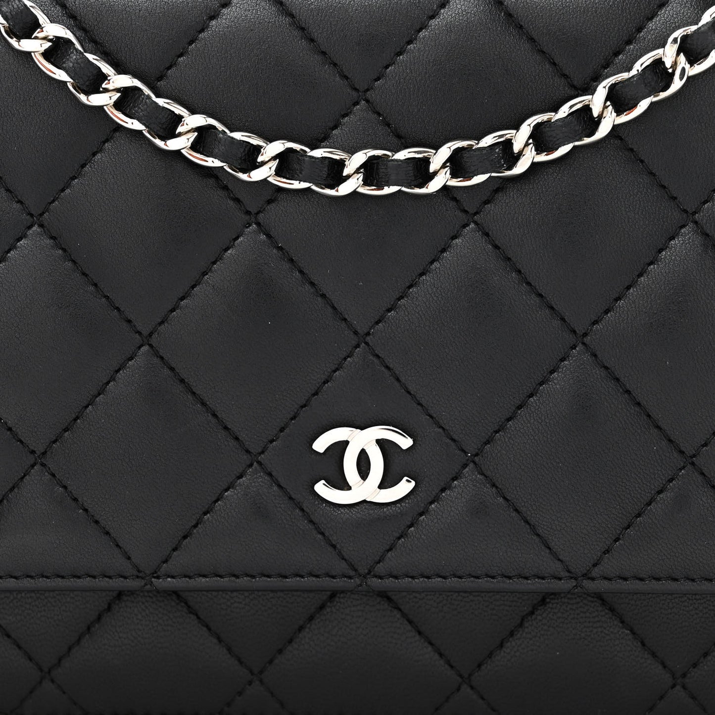 Lambskin Quilted Wallet On Chain WOC Black
