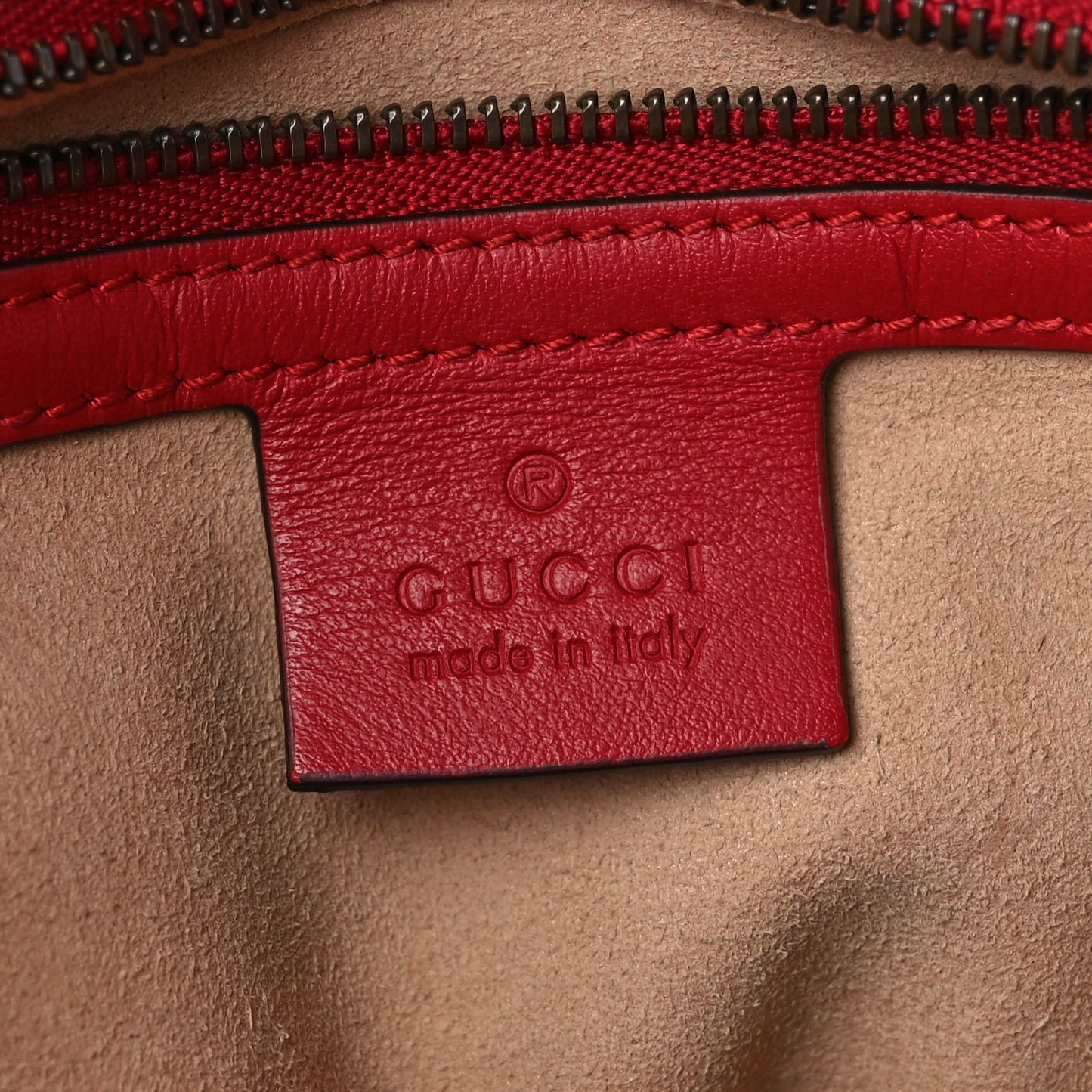 Calfskin Matelasse Small GG Marmont Shoulder Bag Hibiscus Red