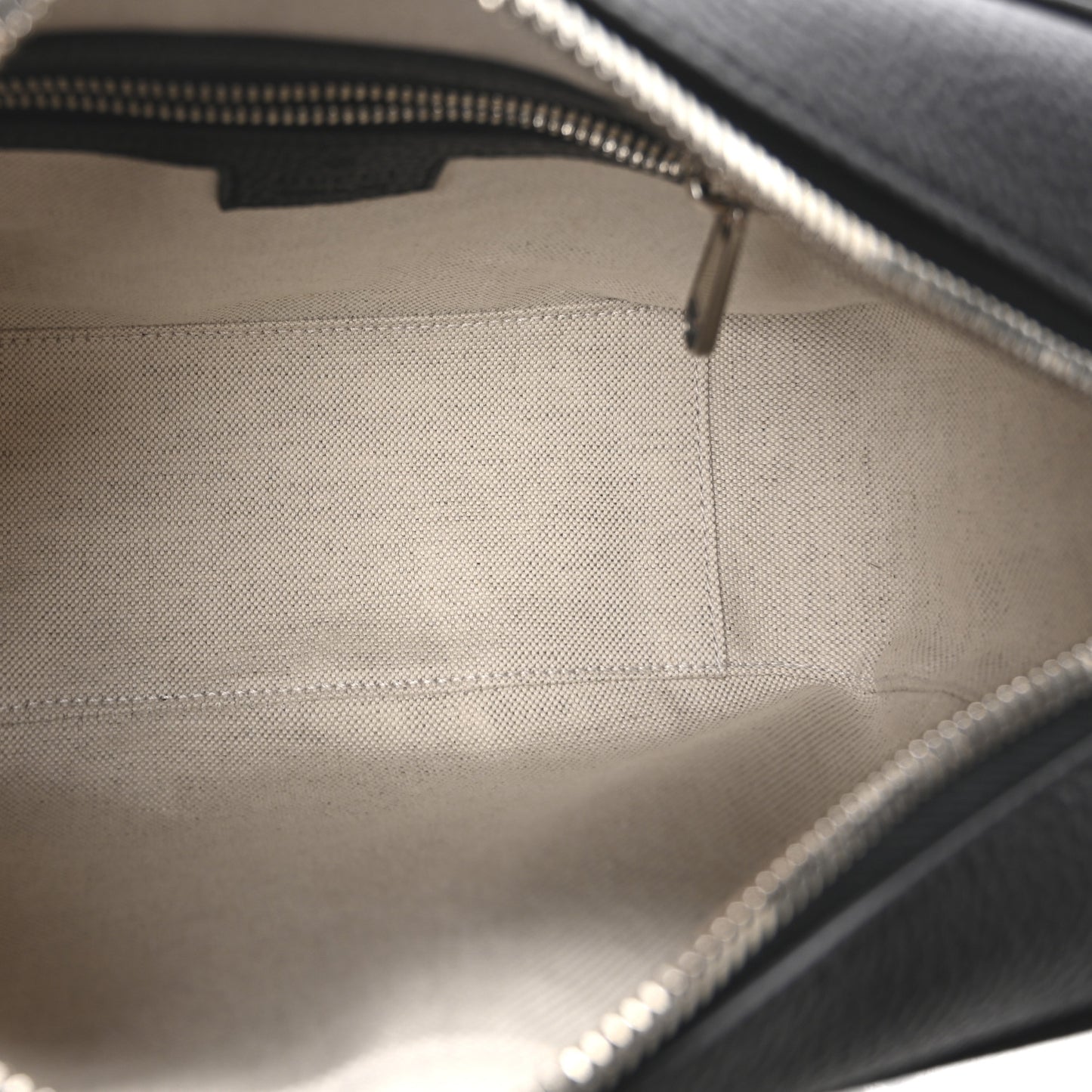 Piuma Calfskin Jumbo GG Embossed Medium Messenger Bag Black