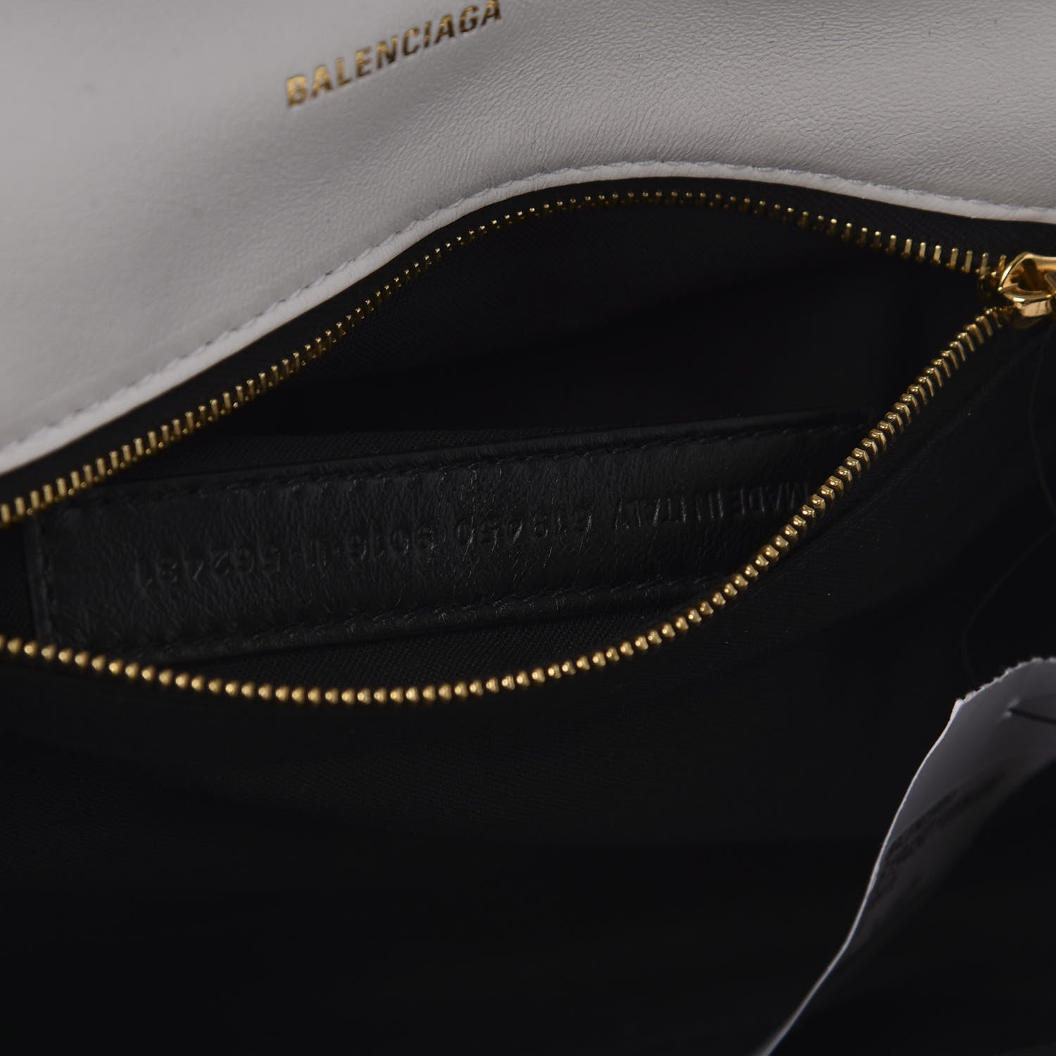 Balenciaga Nappa Calfskin Quilted Touch B Puffy Clutch White 7 of 9