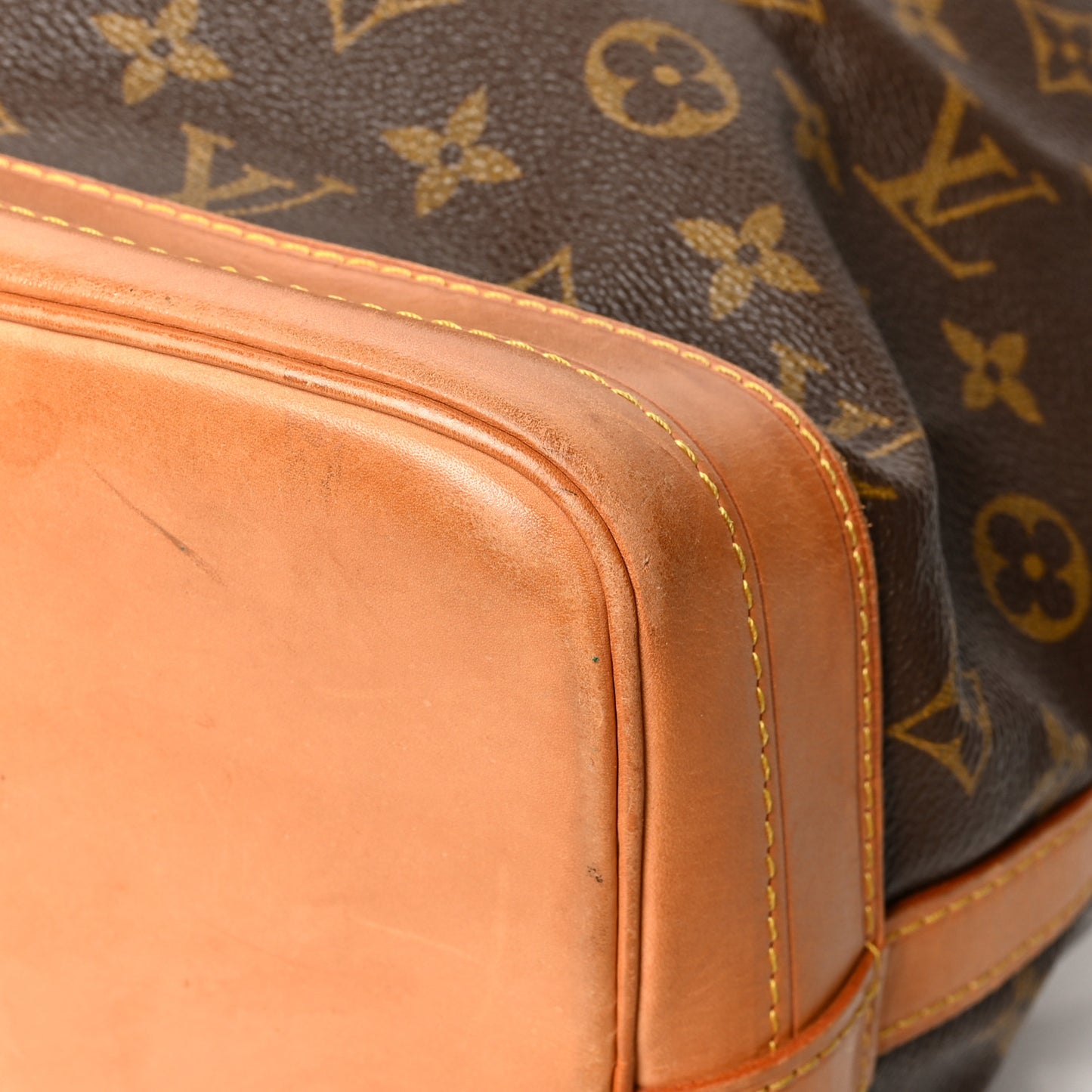 Monogram Noe