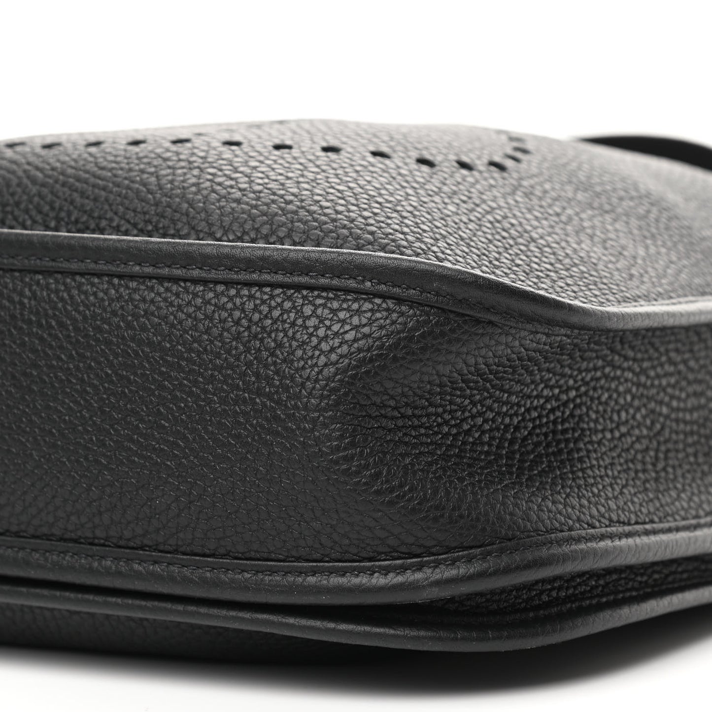 Taurillon Clemence Evelyne III PM Black