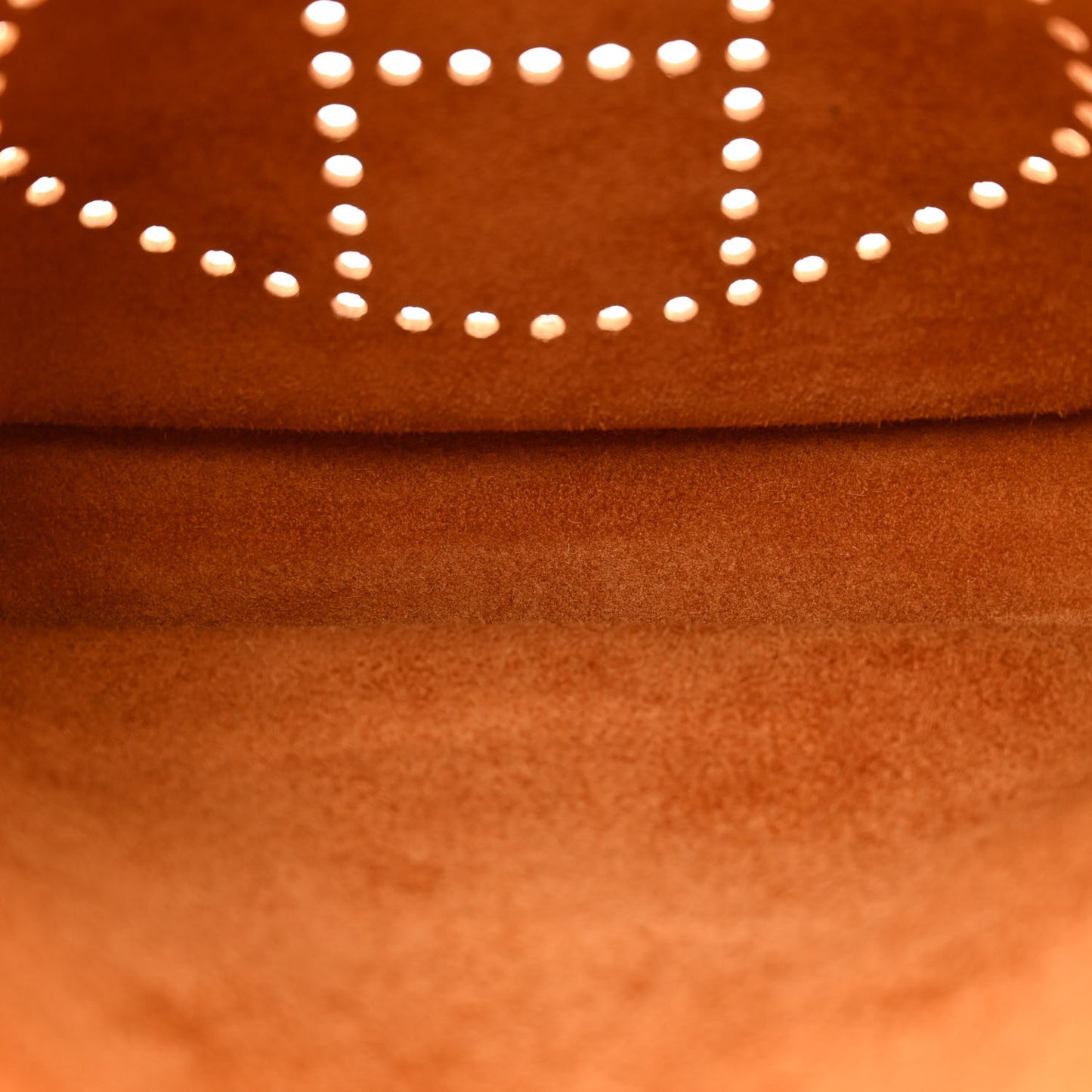 Taurillon Clemence Evelyne III PM Gold