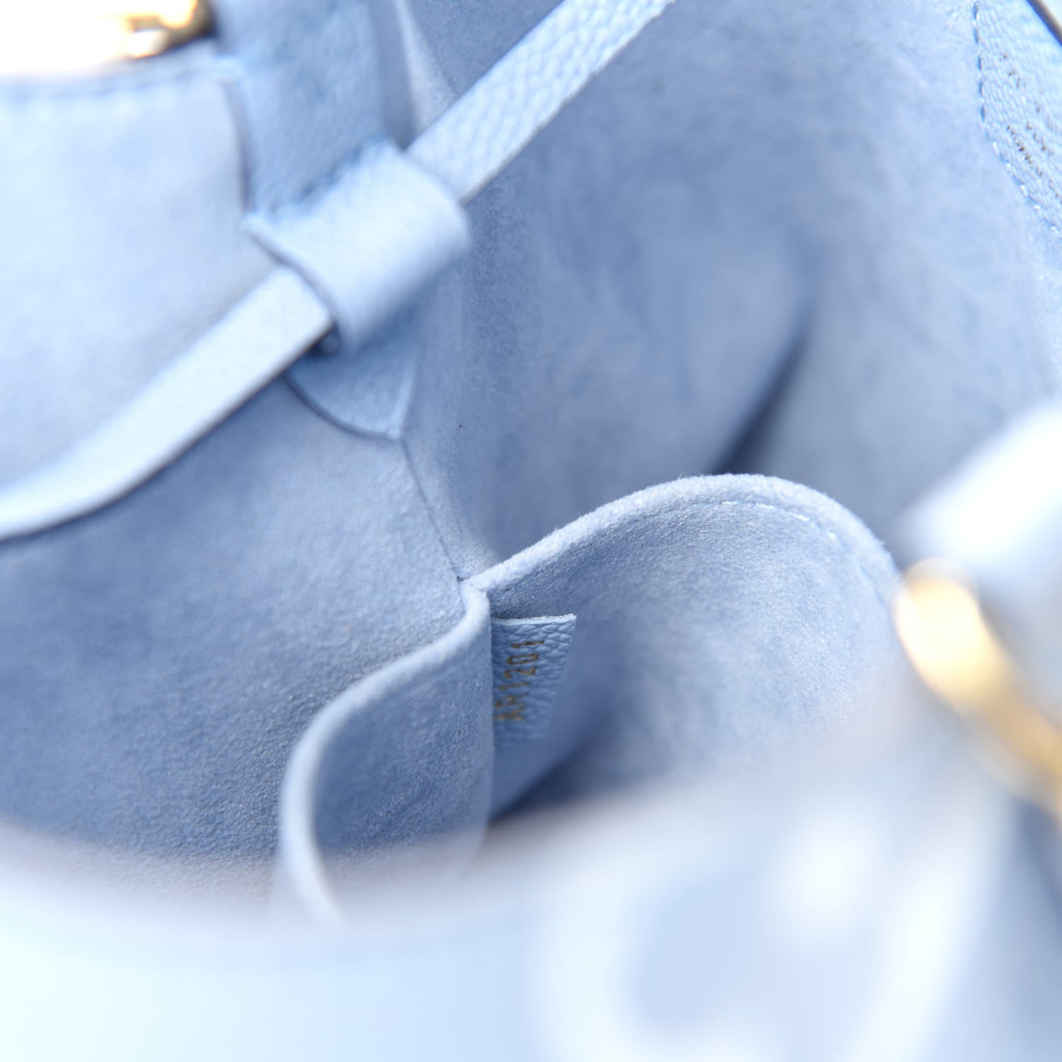 Louis Vuitton Empreinte Monogram Giant By The Pool Neonoe BB Summer Blue 10 of 11