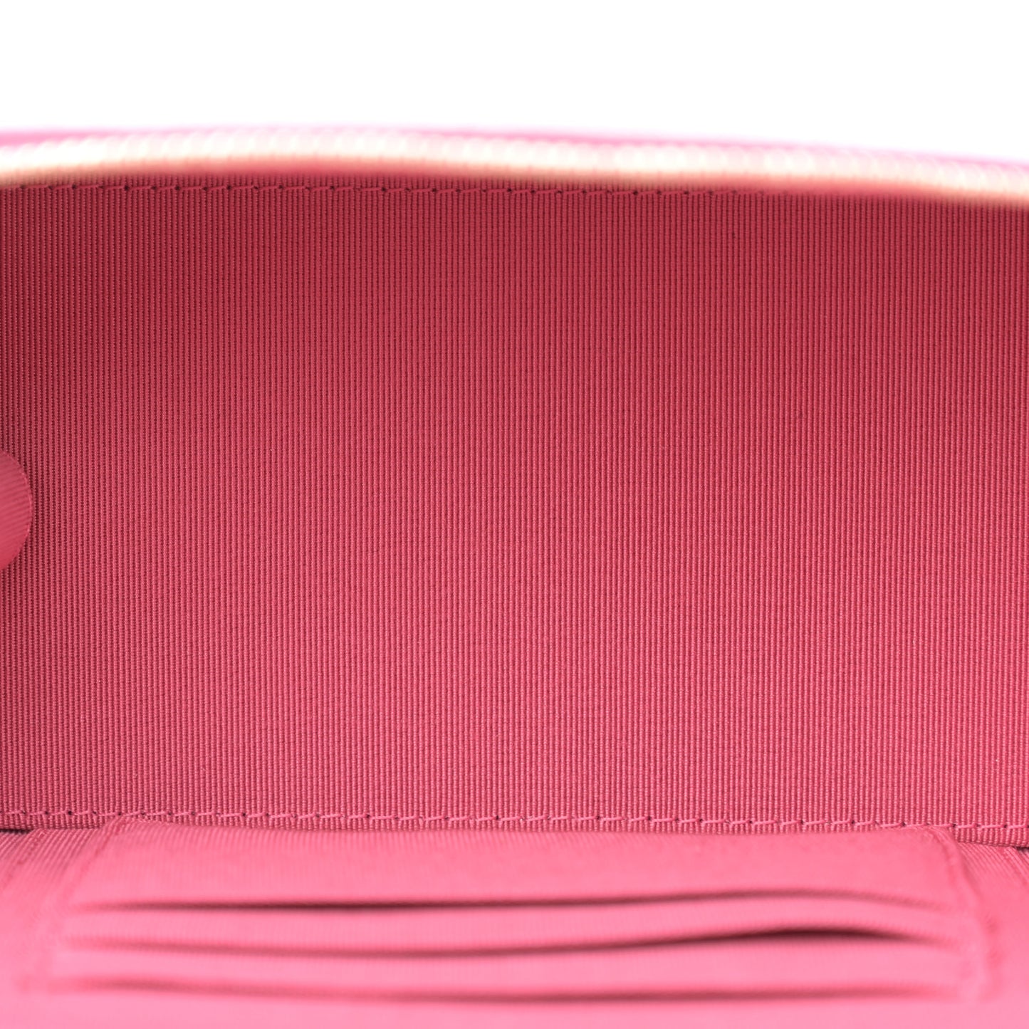 Caviar Quilted Small Vanity Case With Chain Pink