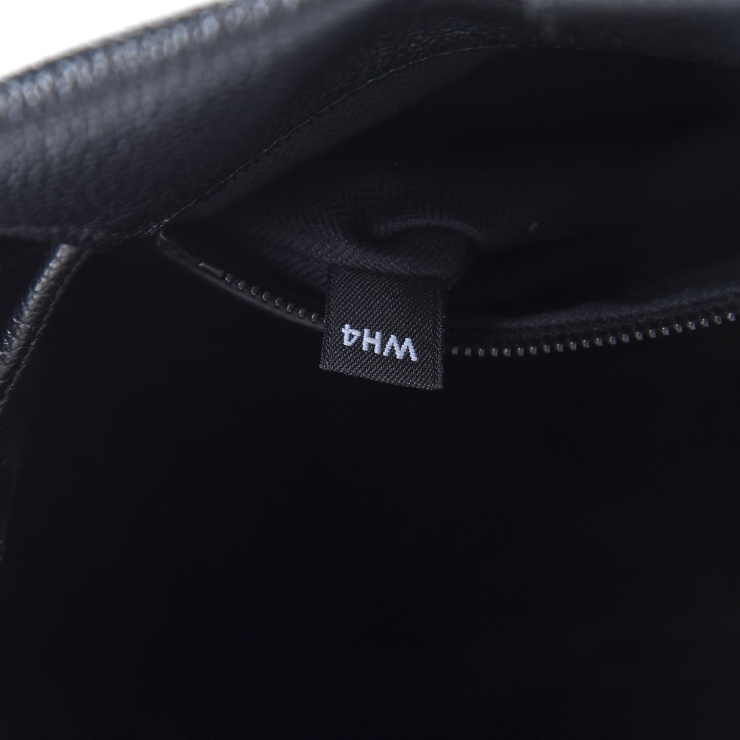 Metallic Heavy Grain Small Iris Tote Black