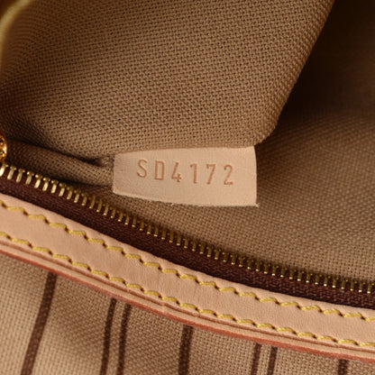 Louis Vuitton Monogram Delightful MM 8 of 8