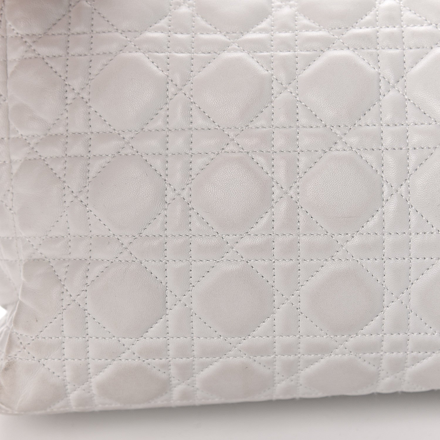Christian Dior Lambskin Cannage Large Dior Soft Shopping Tote White 17 of 26