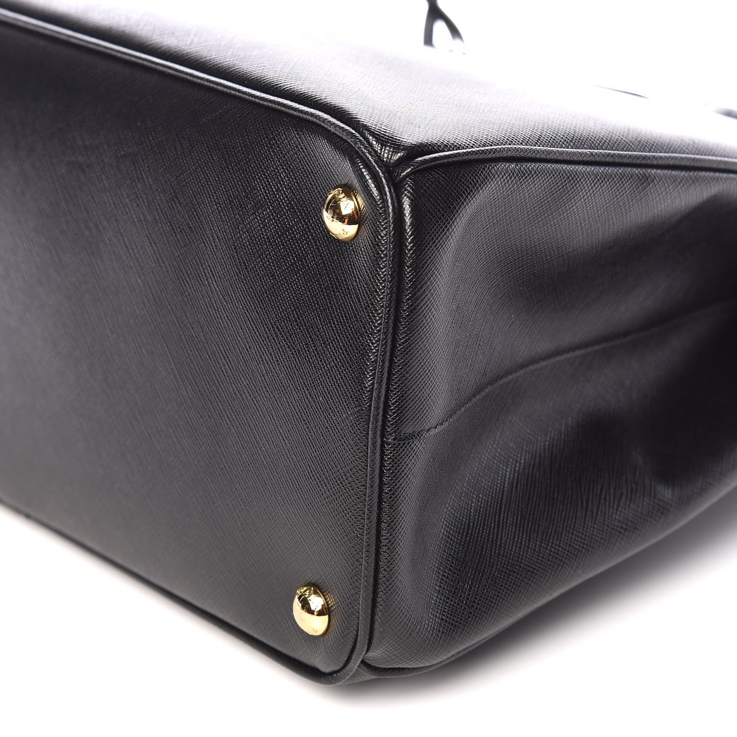 Saffiano Medium Galleria Double Zip Tote Black