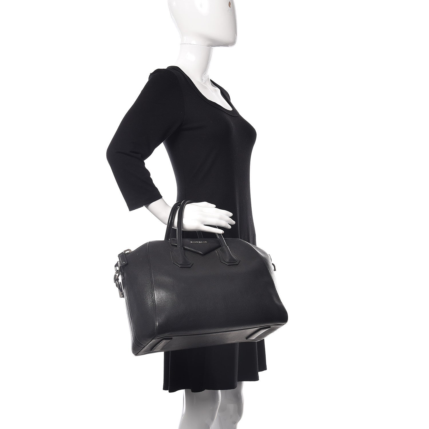 Givenchy Sugar Goatskin Medium Antigona Black 3 of 17