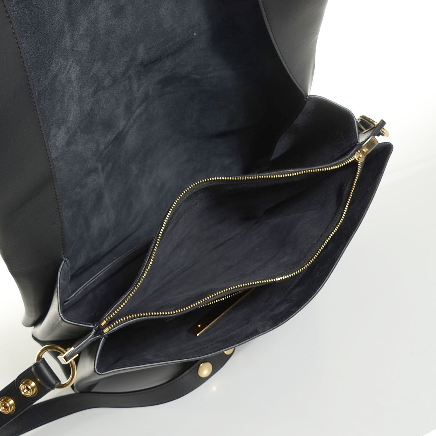 Calfskin Blade Flap Black
