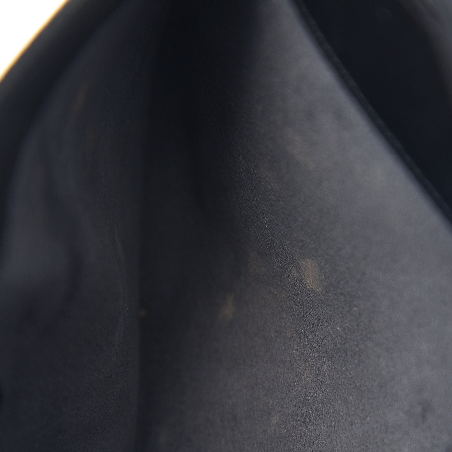Epi Demi Lune Pochette Black