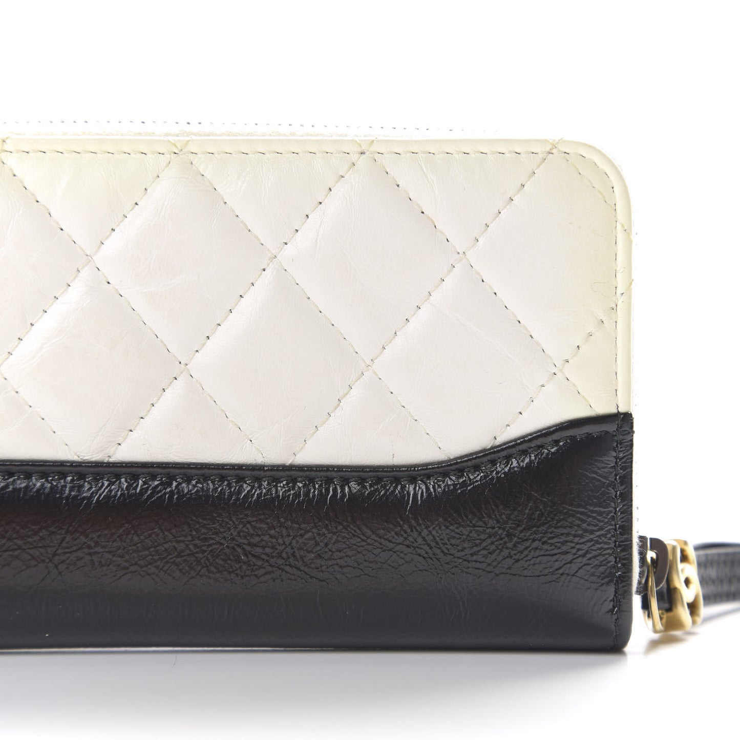 Aged Calfskin Quilted Small Gabrielle Zip Around Wallet White Black