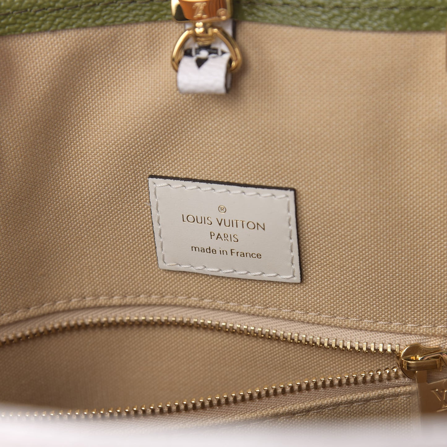 Monogram Giant Onthego GM Kaki Beige