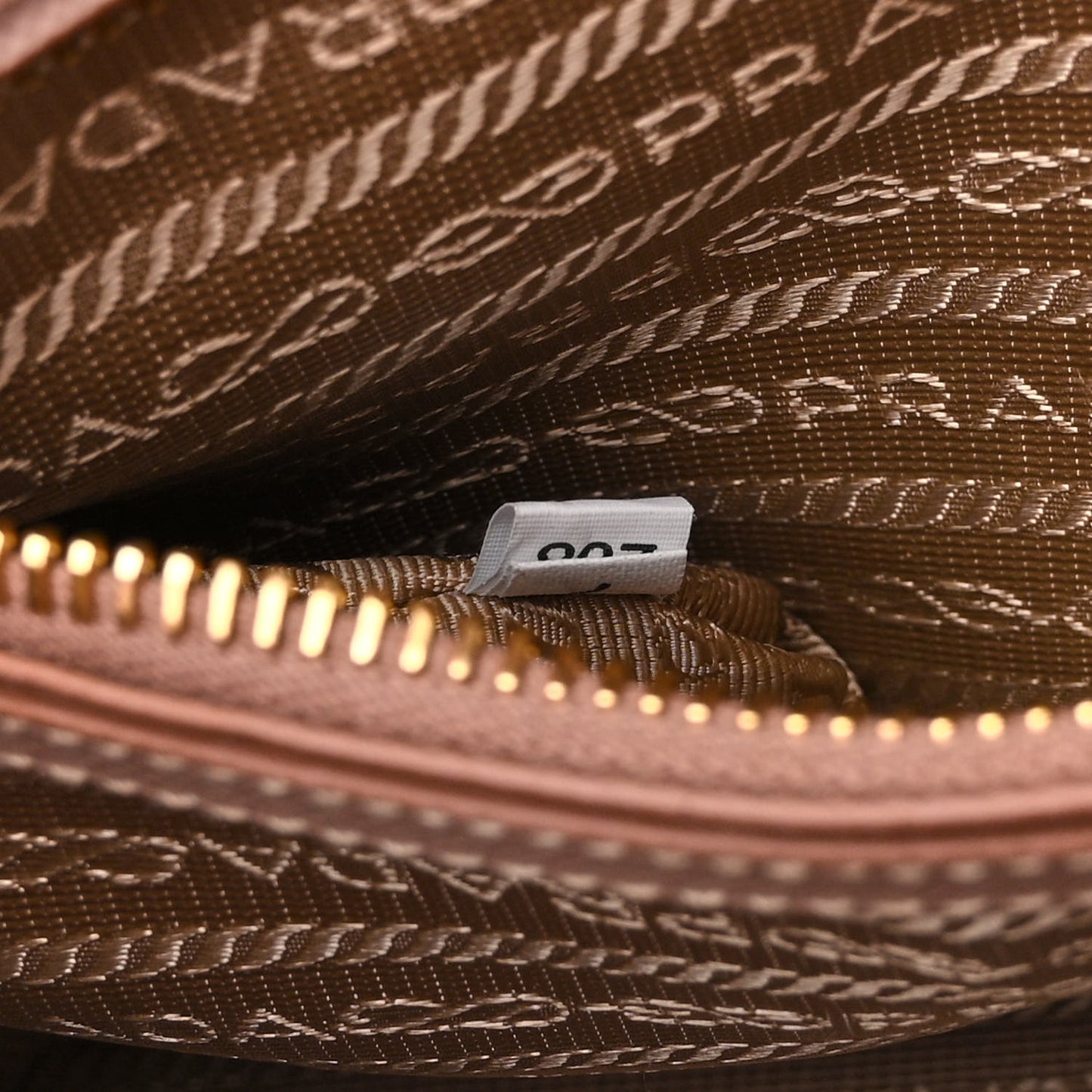 Saffiano Small Galleria Double Zip Tote Cammeo