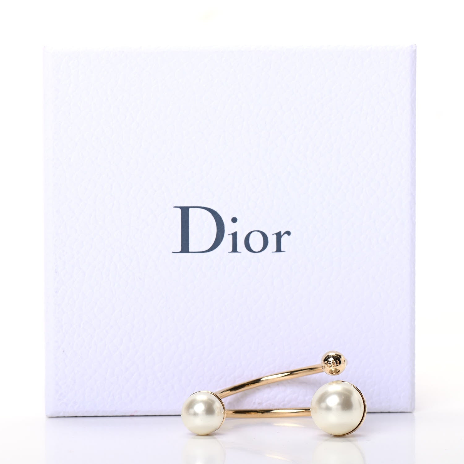 Christian Dior Pearl Ultradior Cuff 5 of 5