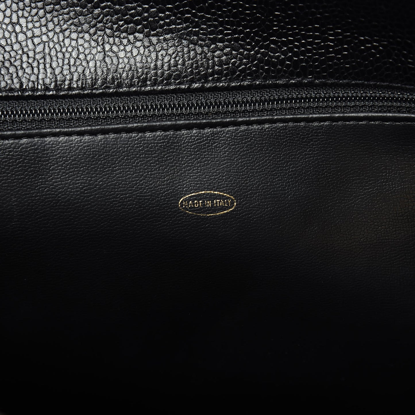 Caviar CC Shoulder Bag Black